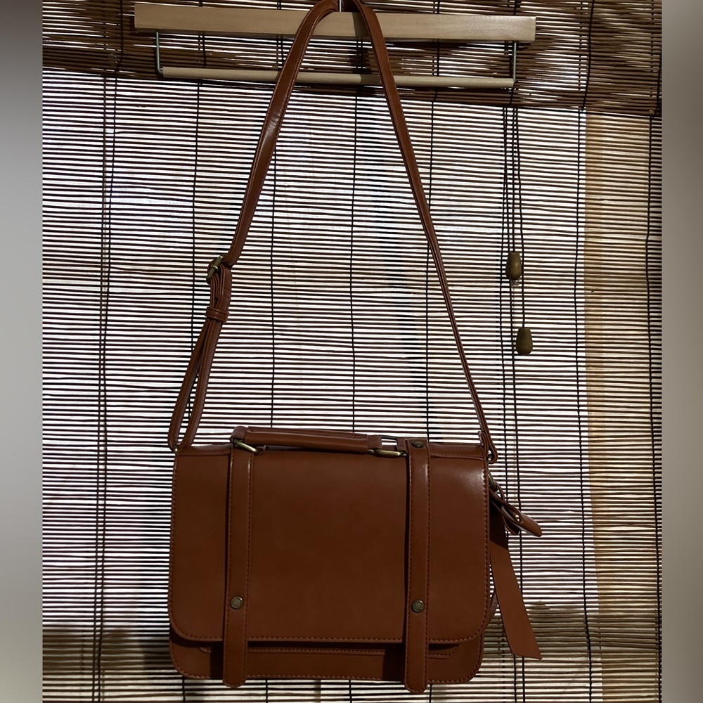 ECOSUSI Brown Vegan Leather Messenger bag with Bow Detail - Picture 3 of 8